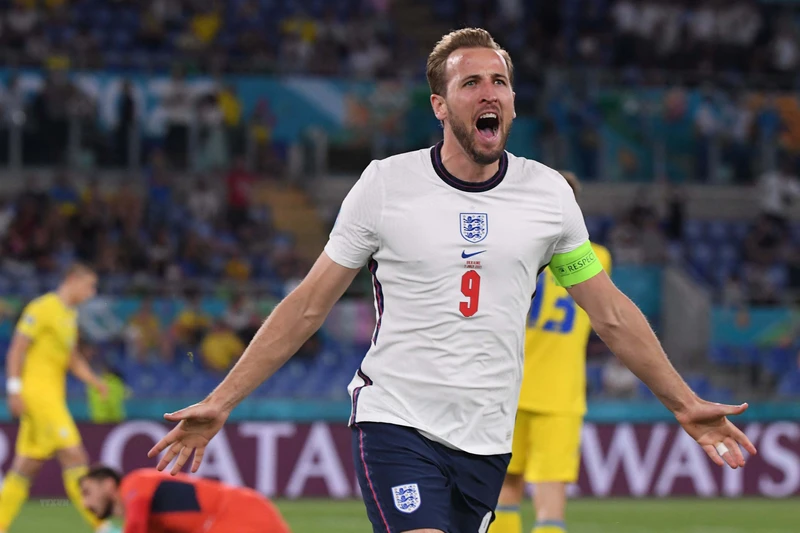 Tiền đạo tuyển Anh Harry Kane ăn mừng bàn thắng mở tỷ số trước Ukraine trong trận tứ kết EURO 2020. (Ảnh: AFP)