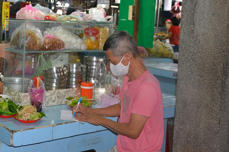 TP Hồ Chí Minh tạm dừng các dịch vụ ăn uống mang về từ ngày 9/7.
