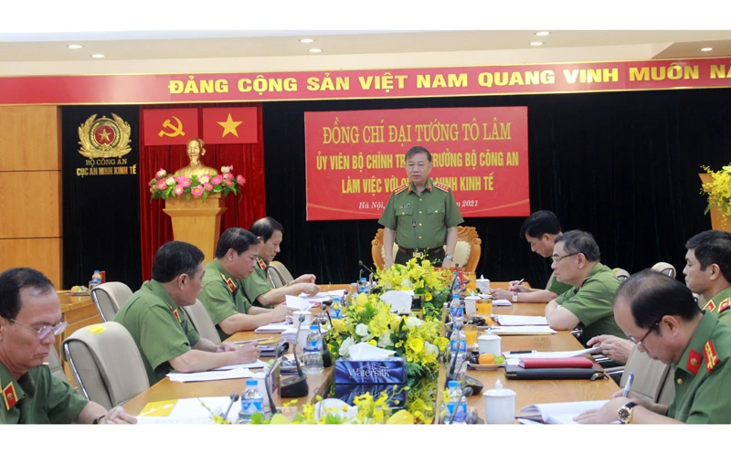 Đại tướng Tô Lâm, Bộ trưởng Công an làm việc với Cục An ninh kinh tế ngày 7/6/2021.