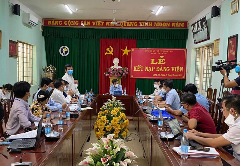 Đoàn công tác Bộ Y tế làm việc với tỉnh Đồng Nai.