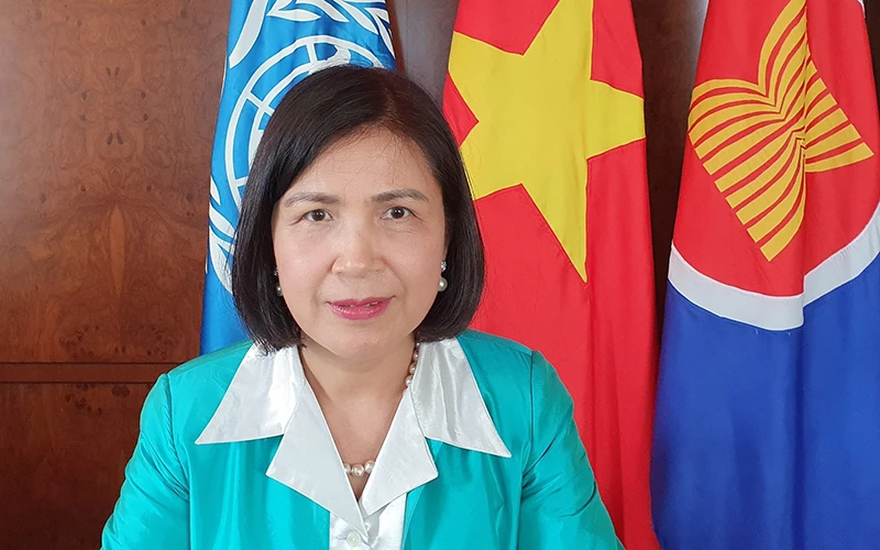 Đại sứ Lê Thị Tuyết Mai phát biểu tại một phiên thảo luận của Hội đồng (Ảnh: Mofa).