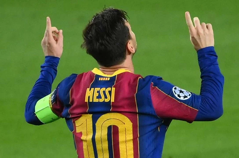 Lionel Messi đã khép lại những ồn ào bằng bản hợp đồng 5 năm với Barca. (Ảnh: Getty Images)