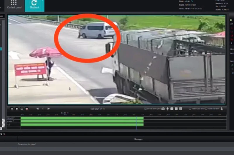 Hành vi lái xe đẩy lùi Cảnh sát giao thông đã bị camera giám sát giao thông ghi lại.