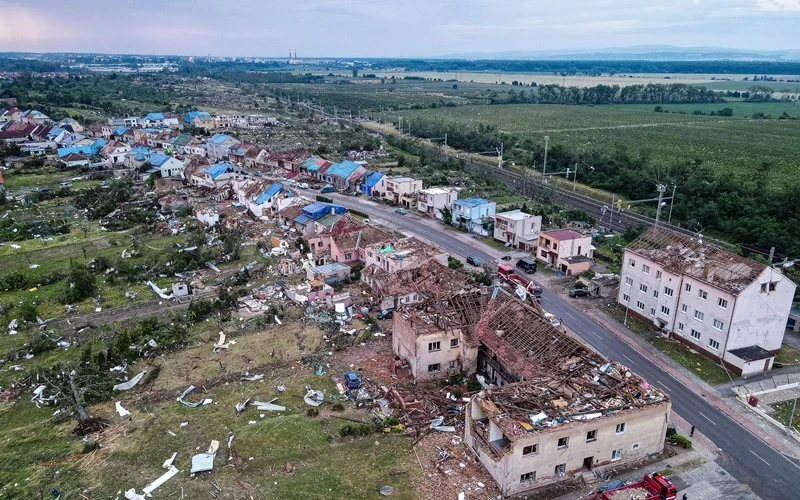 "Dấu vết" sau khi bão quét qua khu vực Hrusky, Cộng hòa Séc. (Ảnh: Shutterstock)
