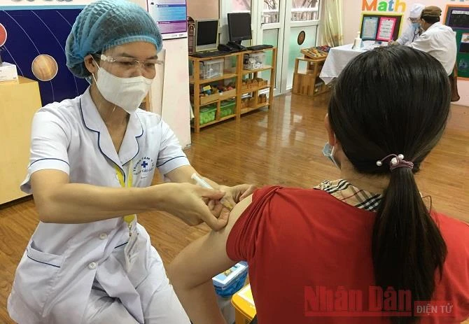 Hà Nội yêu cầu các cơ sở y tế phải bảo đảm công tác phòng dịch trong khám, chữa bệnh.