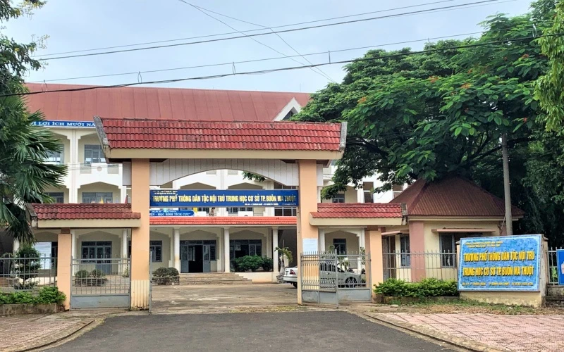 Thành phố Buôn Ma Thuột sẽ trưng dụng Trường phổ thông dân tộc nội trú trung học cơ sở TP Buôn Ma Thuột làm nơi cách ly tập trung.