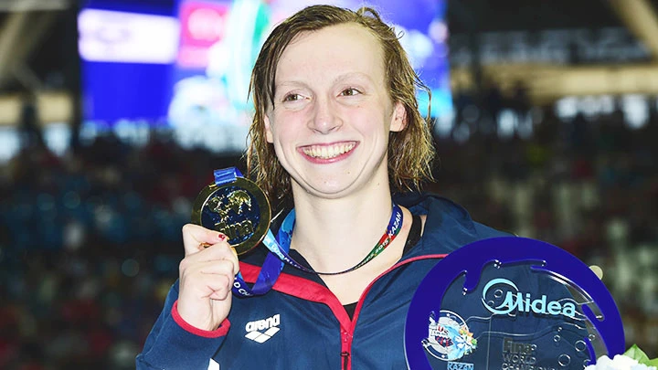 Katie Ledecky giành Huy chương vàng ở cự ly 1.500 m