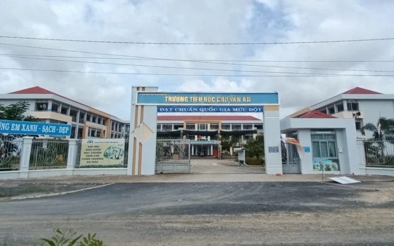 Khu cách ly tập trung Trường tiểu học Chu Văn An là một trong bốn điểm dùng để cách ly F0 chưa có triệu chứng ở huyện Vĩnh Cửu.