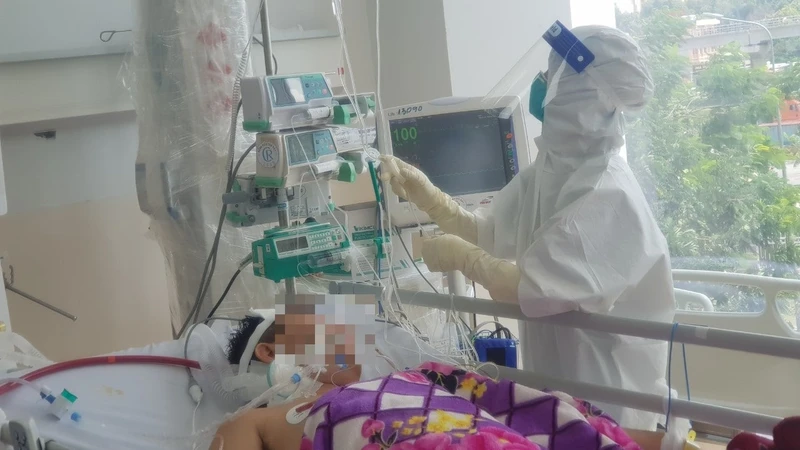 Bệnh viện Hồi sức Covid-19 TP Hồ Chí Minh đã nâng công suất lên 500 giường hồi sức tích cực.