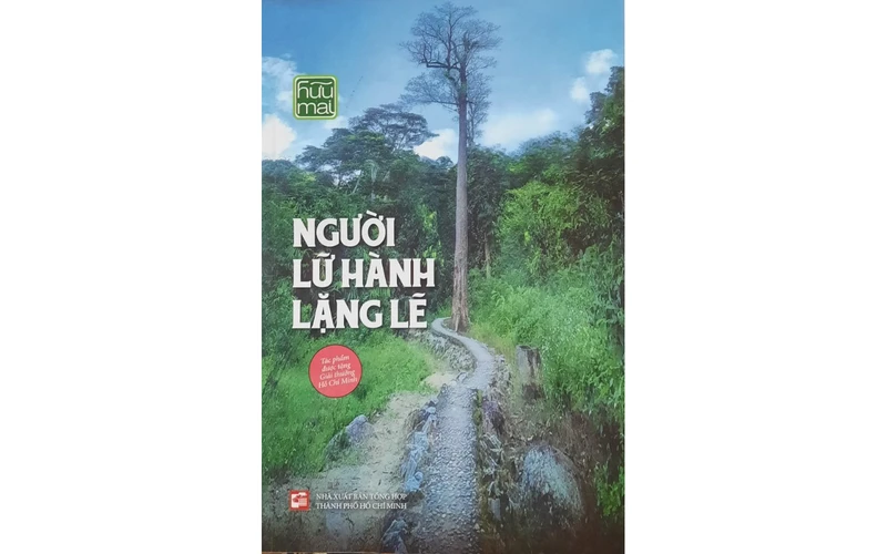 Bìa cuốn sách “Người lữ hành lặng lẽ”.