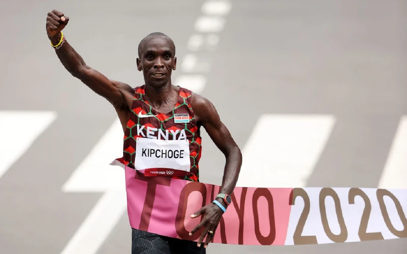Kipchoge chứng tỏ sự thống trị của mình trên đường chạy marathon. (Ảnh: Getty Images)