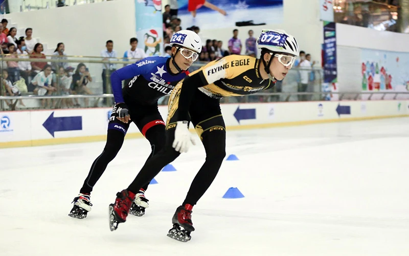 Giải vô địch trẻ Trượt băng tốc độ quốc gia năm 2021 mới diễn ra vào tháng 4 tại sân băng Landmark 81. Ảnh: An An