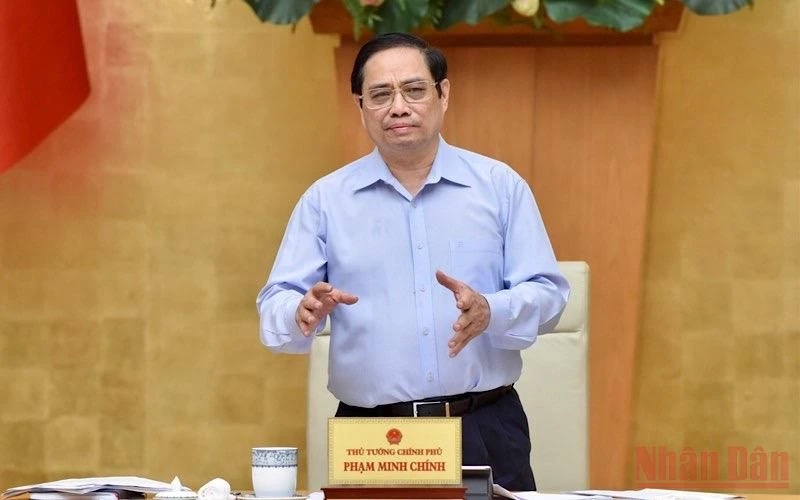 Thủ tướng Phạm Minh Chính chủ trì Hội nghị trực tuyến của Thường trực Chính phủ sơ kết 1 tháng công tác phòng, chống dịch Covid-19. (Ảnh: TRẦN HẢI)