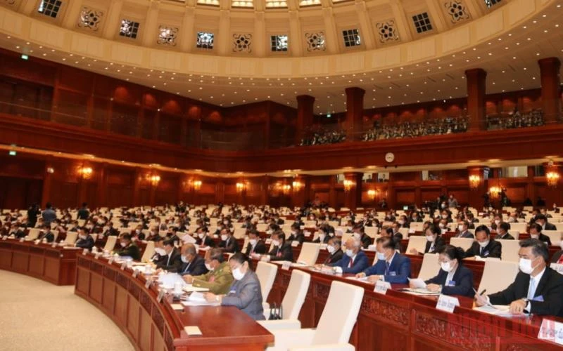 Một phiên họp của kỳ họp bất thường thứ nhất Quốc hội Lào khóa IX.