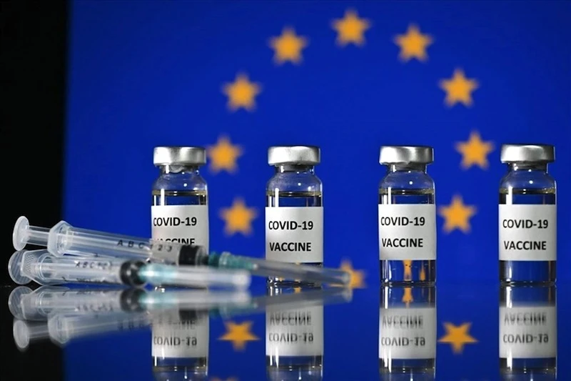 Việt Nam đề nghị EU hỗ trợ, chia sẻ vaccine Covid-19. (Ảnh: AFP/TTXVN)