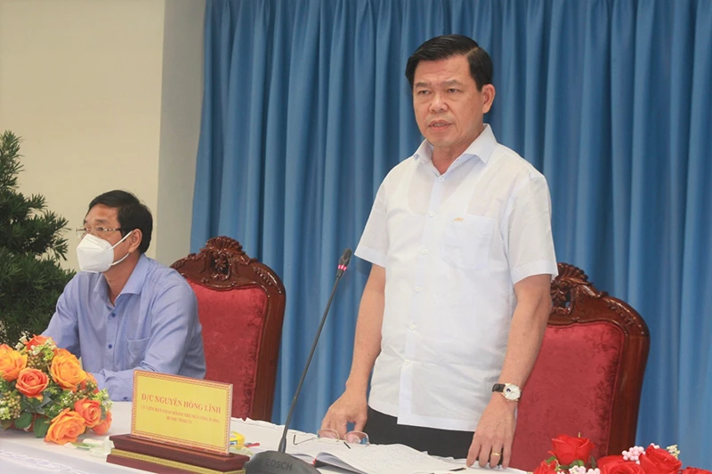 Bí thư Tỉnh ủy Đồng Nai Nguyễn Hỗng Lĩnh phát biểu tại buổi họp.