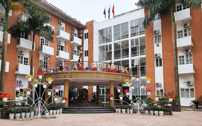 Khách sạn ARMY được trưng dụng làm Bệnh viện dã chiến số 4, quy mô 200 giường bệnh.