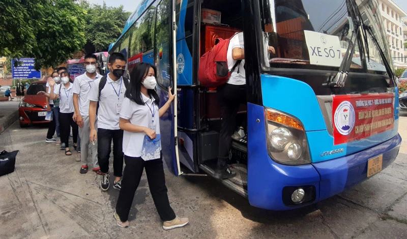 Trường Đại học Y-Dược Thái Nguyên đã cử gần 400 cán bộ, sinh viên vào các tỉnh miền nam hỗ trợ chống dịch.