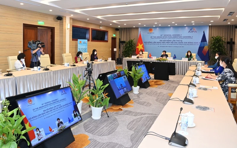 Quang cảnh phiên họp Hội nghị nữ Nghị sĩ AIPA.