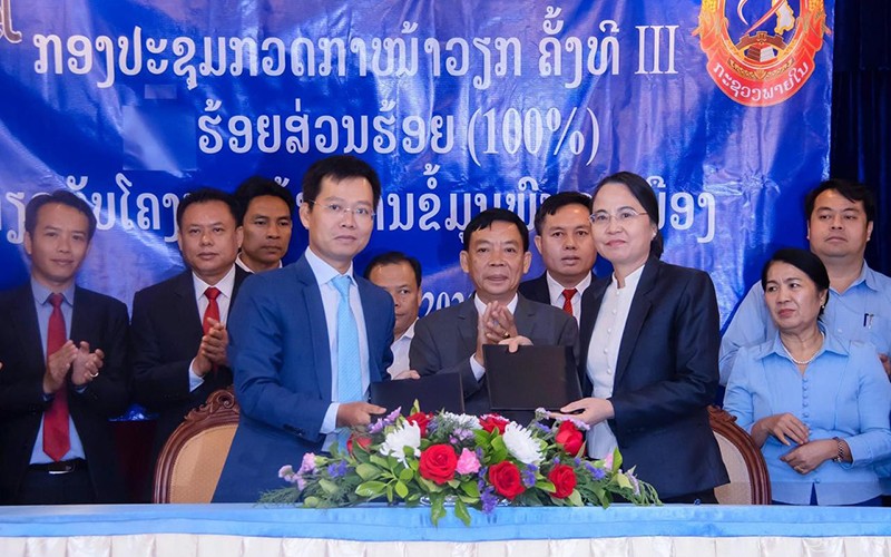Bàn giao và đưa vào sử dụng Hệ thống đăng ký thông tin và quản lý hộ tịch của công ty Star Telecom với Bộ Nội vụ Lào.