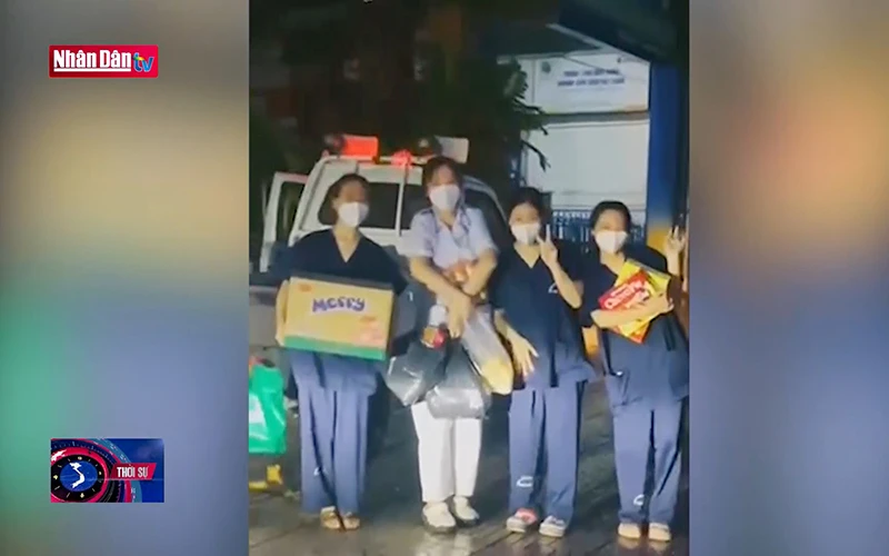 Những sinh viên tình nguyện của trường Cao đẳng Y tế Bạch Mai tham gia chống dịch tại TP Hồ Chí Minh