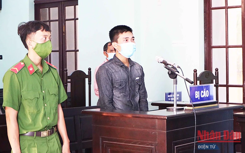 Bị cáo Nguyễn Đức Thiện tại phiên tòa. 
