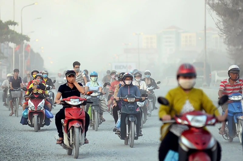 Bộ Công an kiến nghị có lộ trình áp dụng tiêu chuẩn, quy chuẩn kỹ thuật quốc gia về khí thải của phương tiện giao thông cơ giới đường bộ.