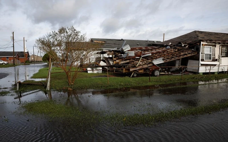 Bão Ida đổ bộ vào bang Louisiana, Mỹ, ngày 30/8. (Ảnh: Reuters)