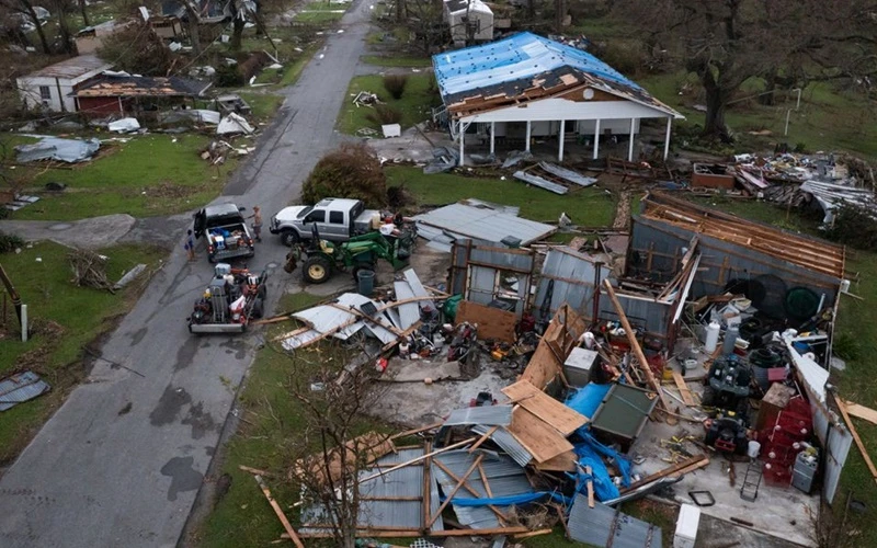 Hậu quả do bão gây ra tại Golden Meadow, Louisiana. (Ảnh: Reuters)