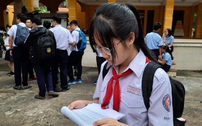 Học sinh TP Hồ Chí Minh tham gia kỳ thi tuyển sinh lớp 10 năm học 2020-2021.