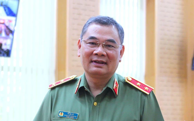 Trung Tướng Tô Ân Xô, Chánh Văn Phòng, người phát ngôn Bộ Công an thông tin về tình trạng thông tin sai sự thật trên mạng xã hội.