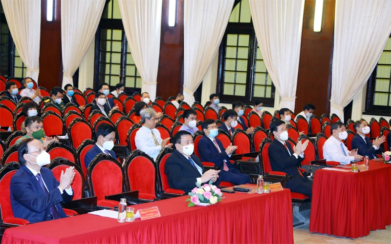 Các đại biểu dự Lễ khai giảng năm học 2021 - 2022 tại Học viện Chính trị quốc gia Hồ Chí Minh. Ảnh: TTXVN