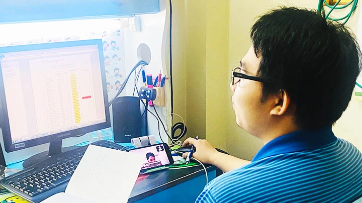 TP Hồ Chí Minh đang nỗ lực gỡ khó cho dạy học trực tuyến.