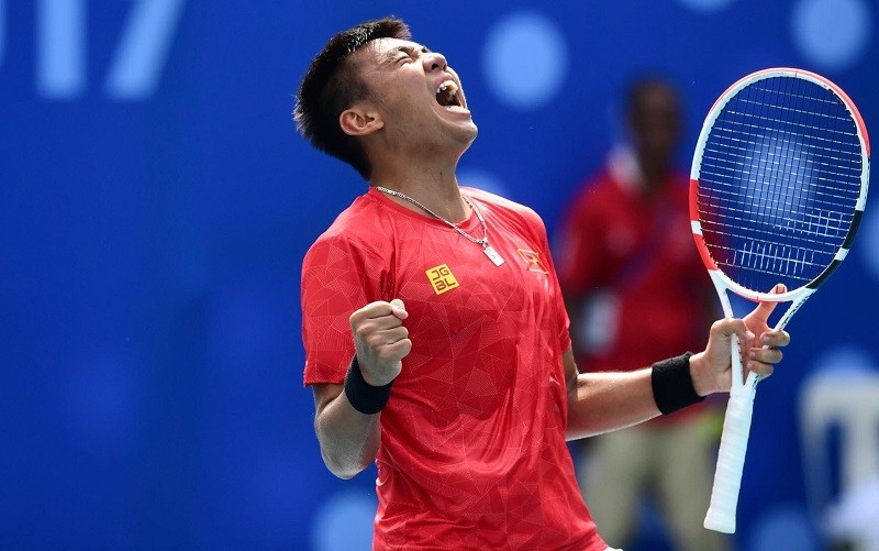 Hoàng Nam tỏa sáng với hai chiến thắng cho đội tuyển quần vợt Việt Nam trong ngày thi đấu thứ hai tại bảng B Davis Cup nhóm III khu vực châu Á - Thái Bình Dương. (Ảnh: Liên đoàn Quần vợt Việt Nam)