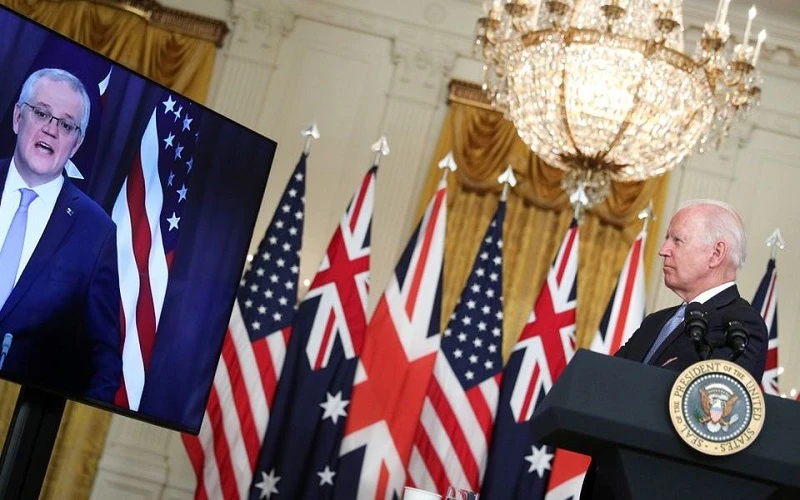Tổng thống Mỹ Joe Biden trong cuộc họp trực tuyến với Thủ tướng Australia Scott Morrison và Thủ tướng Anh Boris Johnson, ngày 15/9/2021. (Ảnh: Reuters)