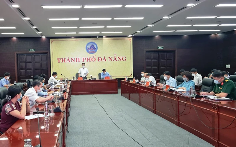 Đồng chí Nguyễn Văn Quảng, Bí thư Thành ủy Đà Nẵng: Cần nghiên cứu, xây dựng phương án mở cửa phù hợp với việc kiểm soát dịch bệnh. 