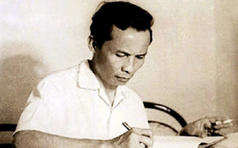 Nhà báo Trần Lâm. 