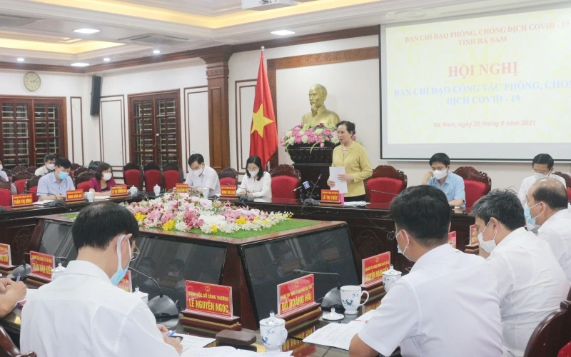 Bí thư Tỉnh ủy Hà Nam phát biểu tại Hội nghị Ban Chỉ đạo phòng, chống dịch tỉnh Hà Nam.