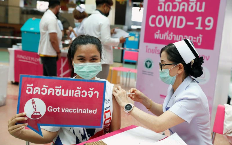 Tỉnh Phuket là nơi đầu tiên thử nghiệm phương pháp tiêm vaccine dưới da. (Ảnh: Reuters)