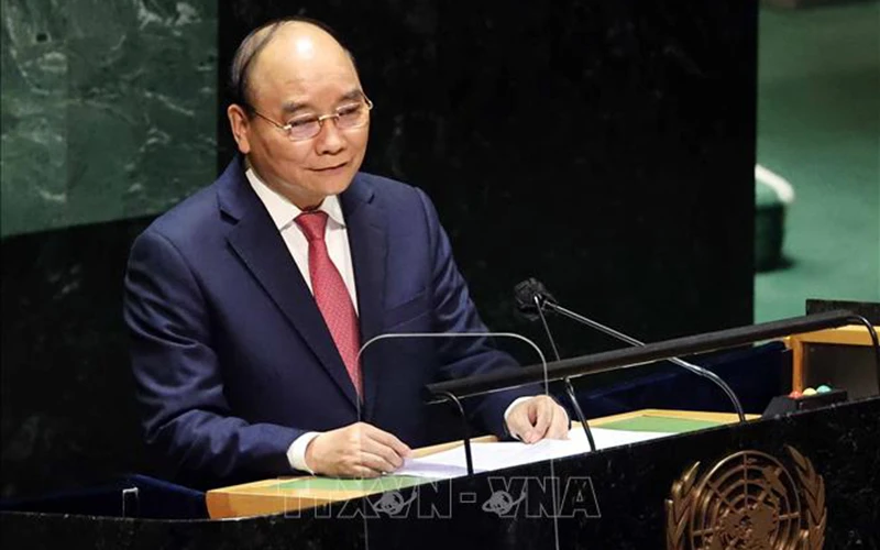 Chủ tịch nước Nguyễn Xuân Phúc phát biểu tại Phiên thảo luận Cấp cao Đại hội đồng Liên hợp quốc lần thứ 76. (Ảnh: TTXVN)