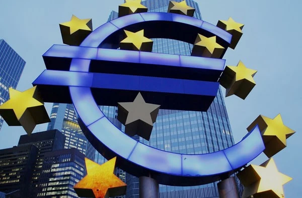 Kinh tế Pháp và khu vực đồng euro tăng trưởng khả quan trong năm nay