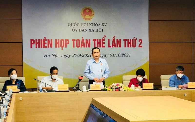 Đồng chí Trần Thanh Mẫn, Ủy viên Bộ Chính trị, Phó Chủ tịch Thường trực Quốc hội phát biểu chỉ đạo phiên họp.