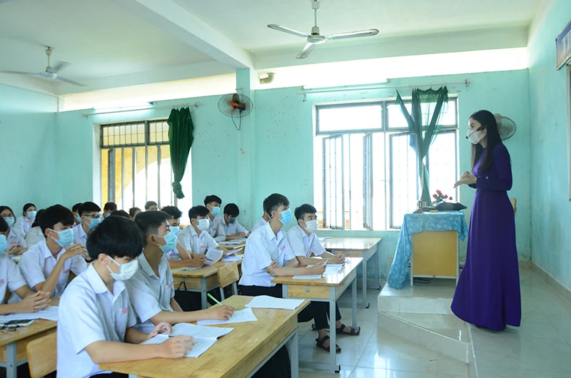 Từ ngày 11/10, học sinh phổ thông ở Quảng Ngãi học trực tiếp.