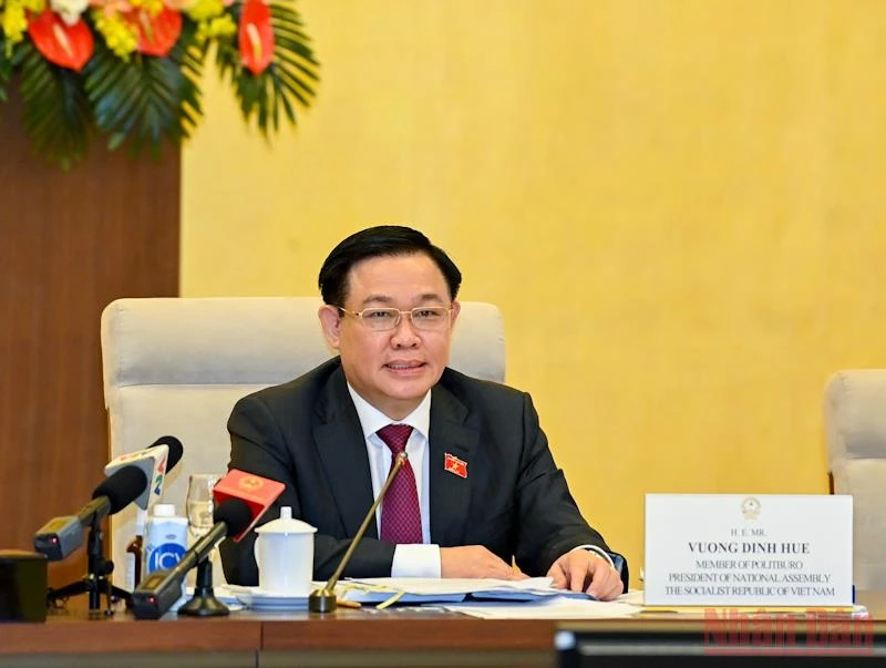 Chủ tịch Quốc hội Vương Đình Huệ phát biểu ý kiến tại hội nghị. (Ảnh: Duy Linh)