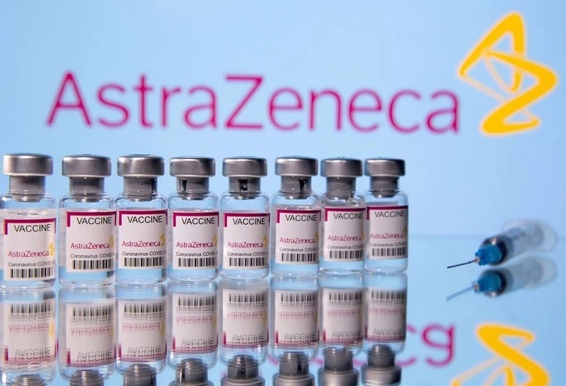 Vaccine ngừa Covid-19 của AstraZeneca hiện đã được cấp phép sử dụng tại hơn 170 quốc gia trên thế giới. (Ảnh: Reuters)