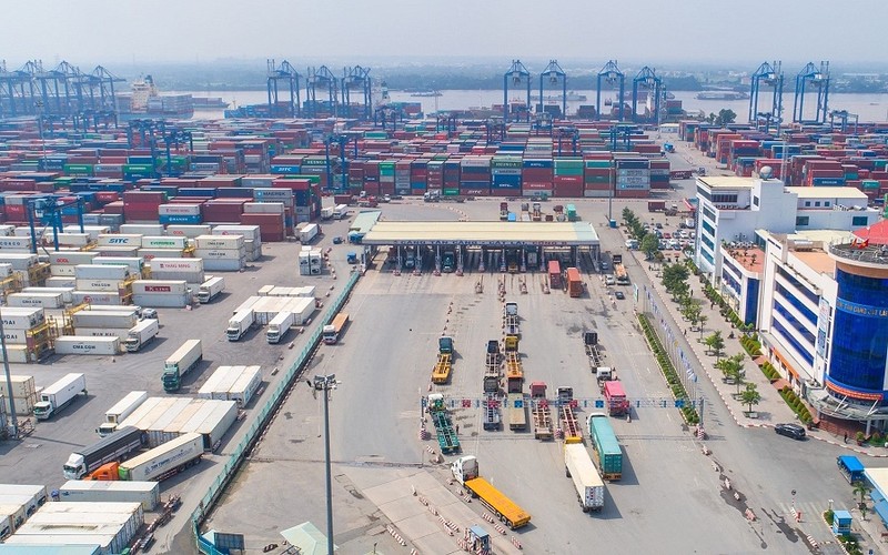 Cảng Tân cảng Cát Lái (TP Hồ Chí Minh) có quy mô bãi hàng 160 ha, 2.040 m cầu tàu, cùng thiết bị xếp dỡ và công nghệ quản lý tiên tiến, hiện đại. (Ảnh: Cục Hàng hải Việt Nam cung cấp)