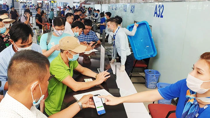 Cục Hàng không đang đề xuất chỉ mở chuyến bay đưa khách từ Hà Nội đi. Ảnh: NAM ANH