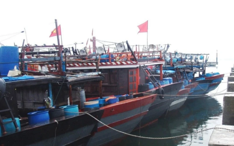 Thừa Thiên Huế sẽ hoàn tất công tác kêu gọi tàu thuyền trước 10 giờ ngày 7/10.