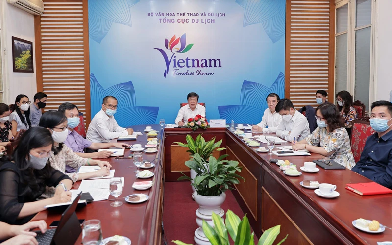 Cuộc họp tại đầu cầu Tổng cục Du lịch do Thứ trưởng VHTTDL Đoàn Văn Việt chủ trì (Ảnh: TCDL)