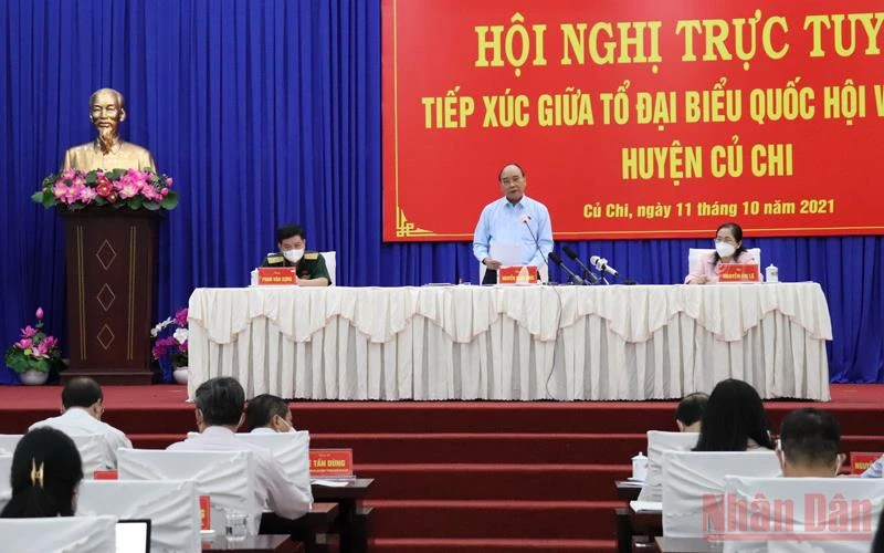 Chủ tịch nước Nguyễn Xuân Phúc phát biểu tại Hội nghị trực tuyến tiếp xúc cử tri huyện Củ Chi.